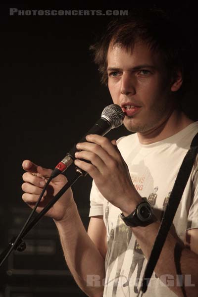 JEFFREY LEWIS AND THE JUNKYARD - 2009-05-10 - PARIS - La Maroquinerie - 